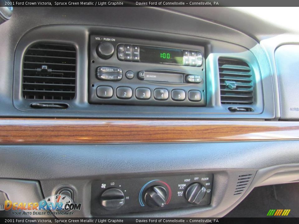 2001 Ford Crown Victoria Spruce Green Metallic / Light Graphite Photo #10