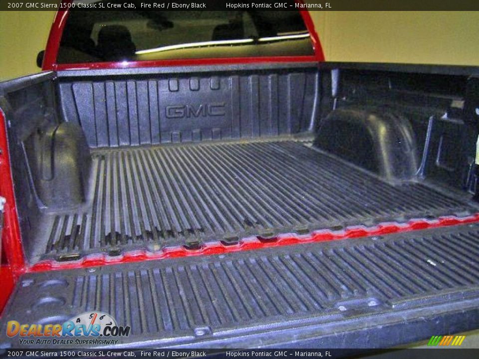 2007 GMC Sierra 1500 Classic SL Crew Cab Fire Red / Ebony Black Photo #10