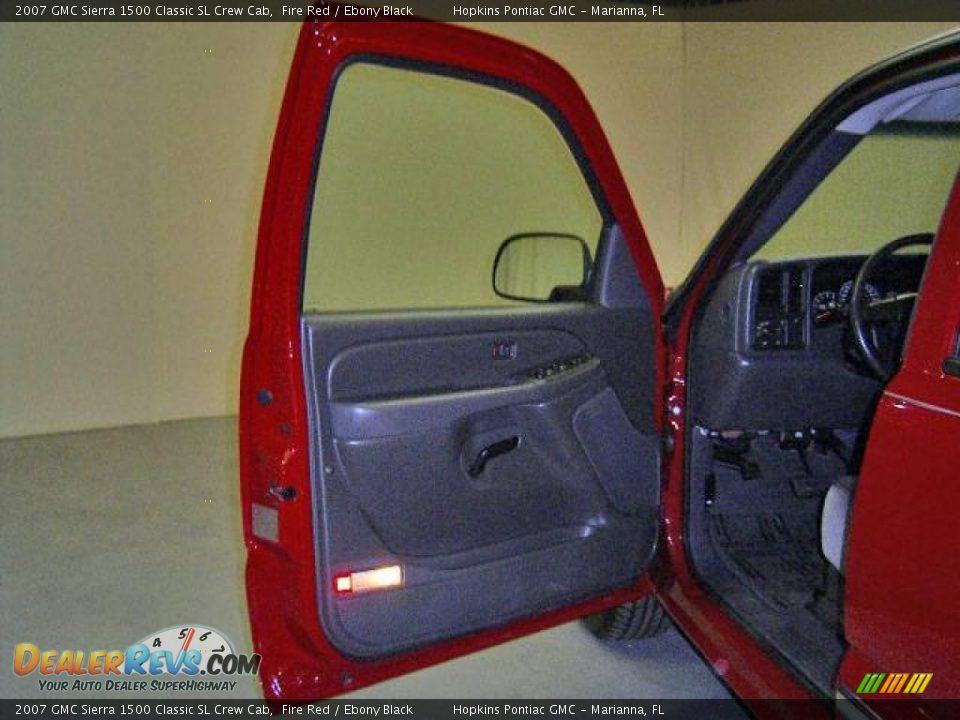 2007 GMC Sierra 1500 Classic SL Crew Cab Fire Red / Ebony Black Photo #23