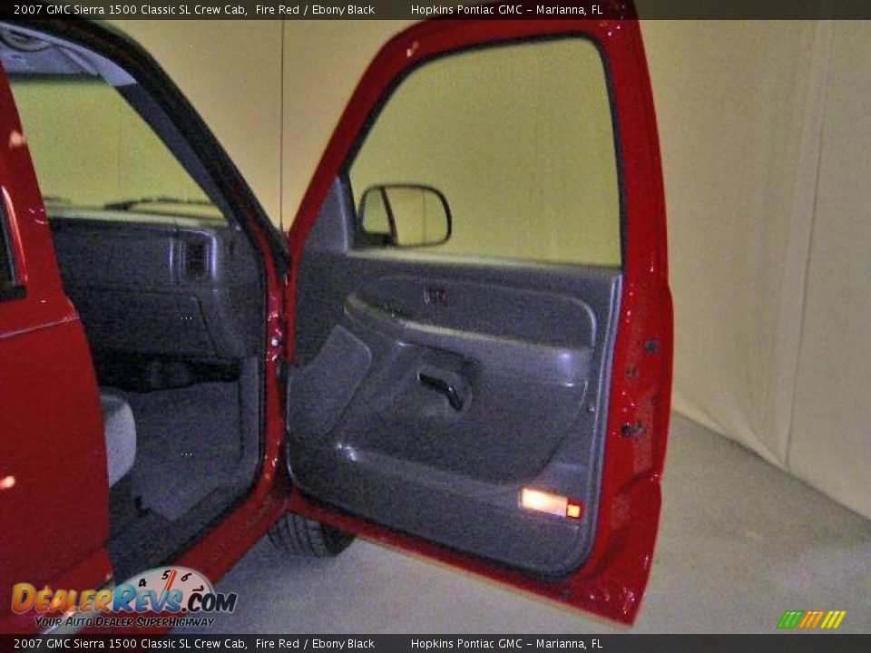 2007 GMC Sierra 1500 Classic SL Crew Cab Fire Red / Ebony Black Photo #25