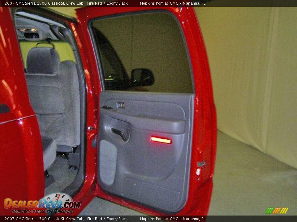 2007 GMC Sierra 1500 Classic SL Crew Cab Fire Red / Ebony Black Photo #26