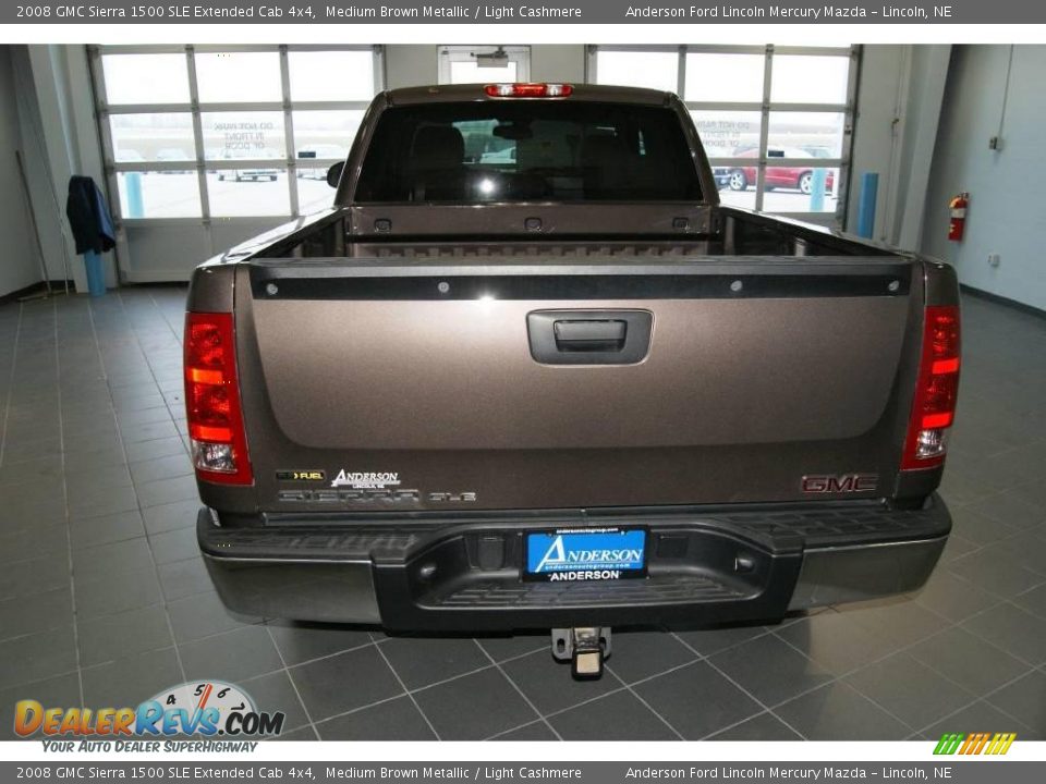 2008 GMC Sierra 1500 SLE Extended Cab 4x4 Medium Brown Metallic / Light Cashmere Photo #3