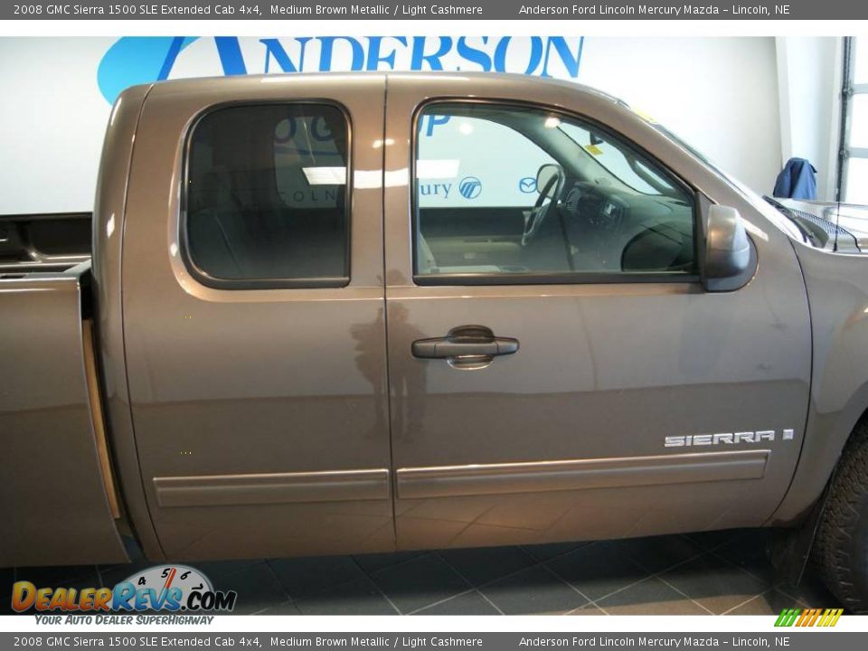 2008 GMC Sierra 1500 SLE Extended Cab 4x4 Medium Brown Metallic / Light Cashmere Photo #16