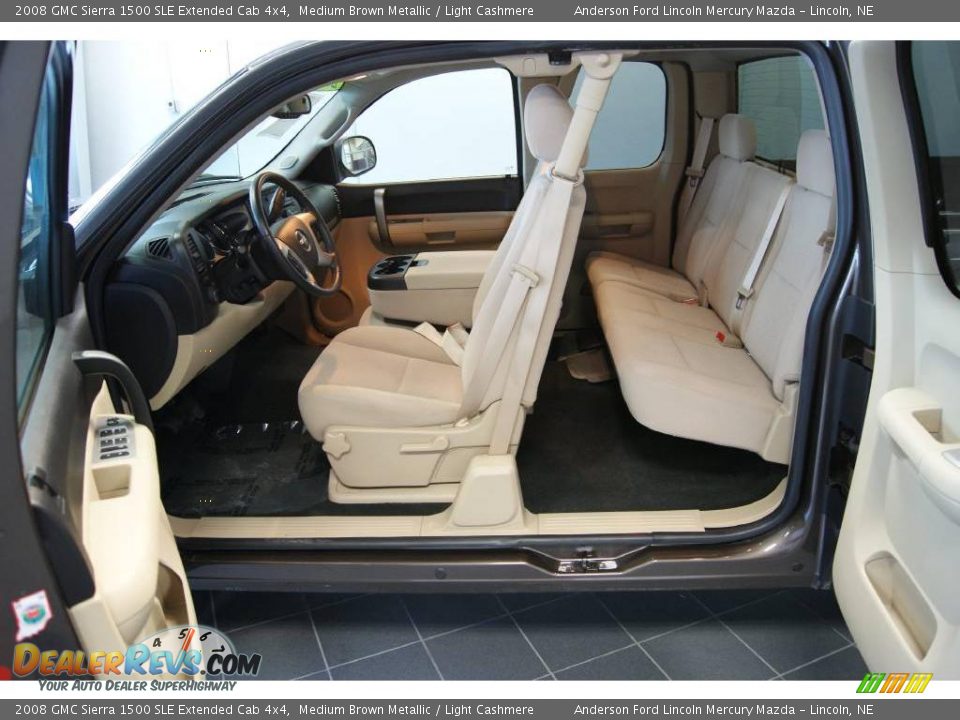 2008 GMC Sierra 1500 SLE Extended Cab 4x4 Medium Brown Metallic / Light Cashmere Photo #25