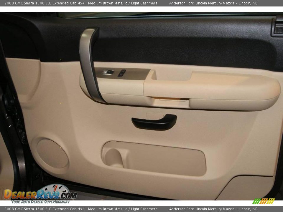 2008 GMC Sierra 1500 SLE Extended Cab 4x4 Medium Brown Metallic / Light Cashmere Photo #33