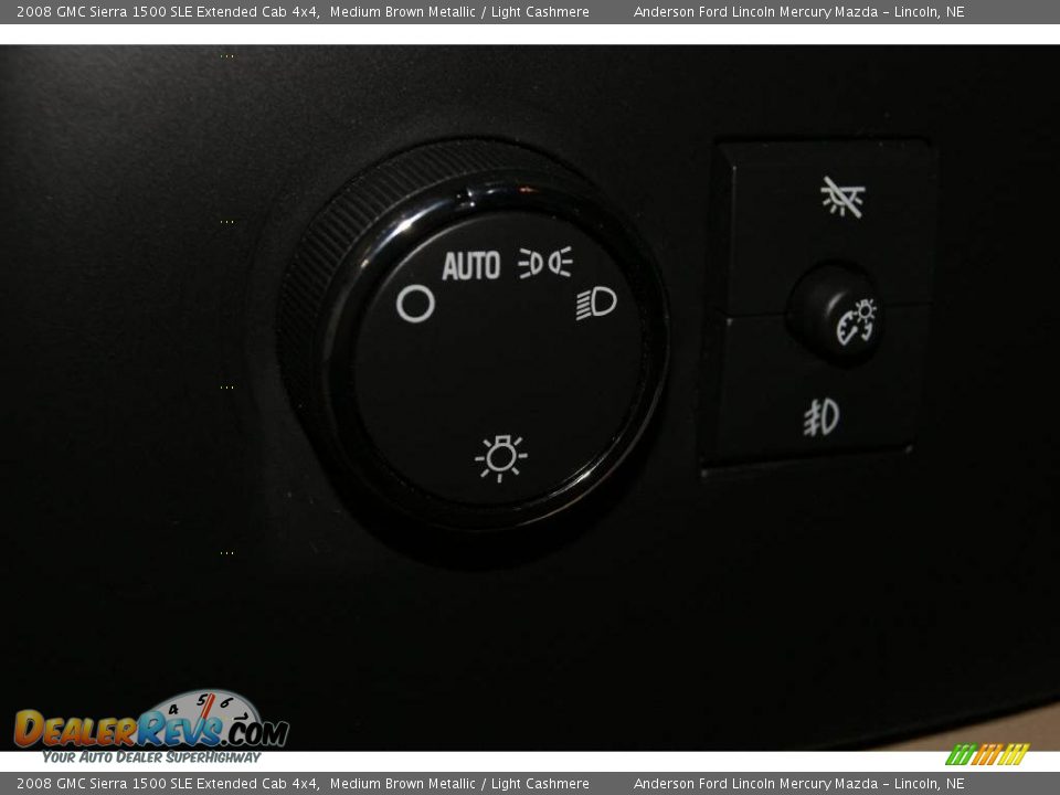 2008 GMC Sierra 1500 SLE Extended Cab 4x4 Medium Brown Metallic / Light Cashmere Photo #35