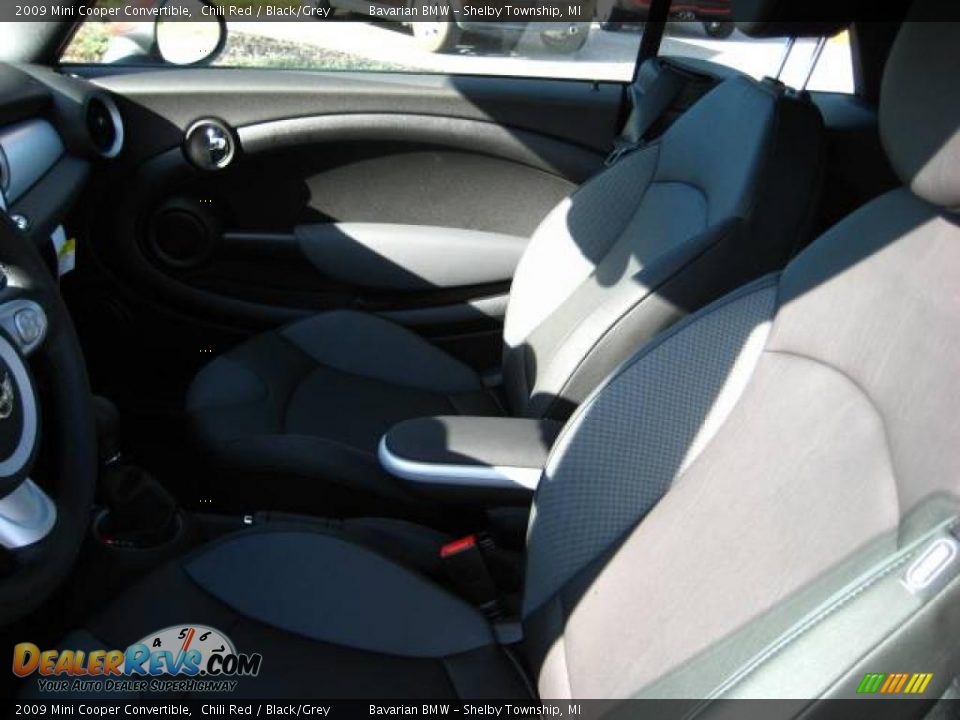 2009 Mini Cooper Convertible Chili Red / Black/Grey Photo #10