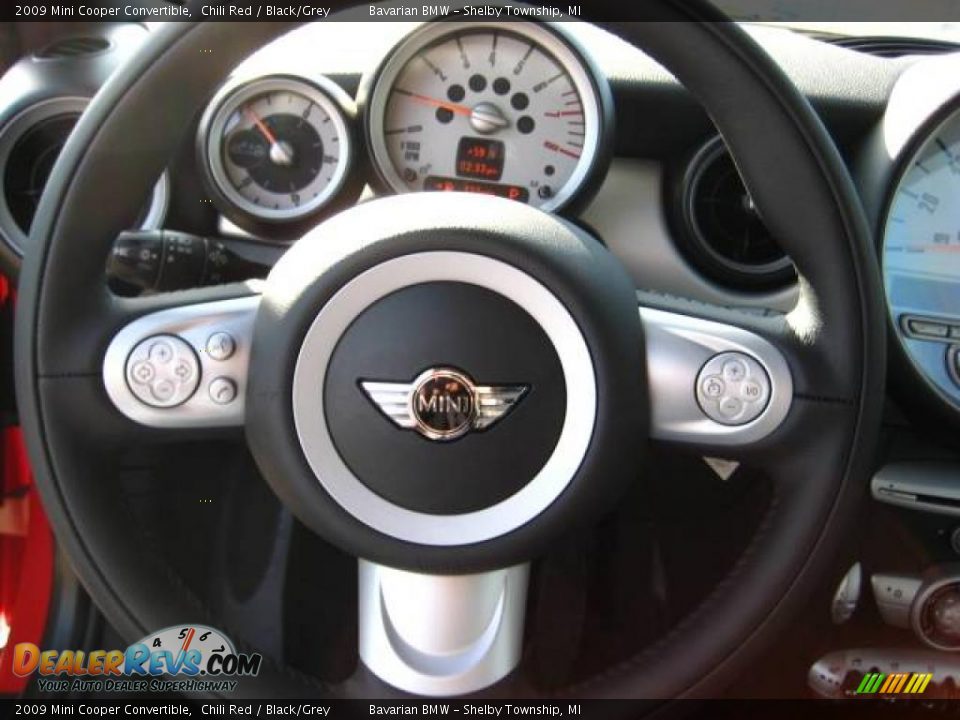 2009 Mini Cooper Convertible Chili Red / Black/Grey Photo #16
