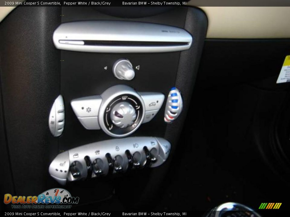 2009 Mini Cooper S Convertible Pepper White / Black/Grey Photo #14