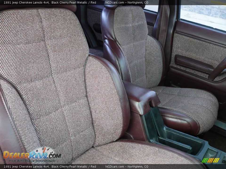 1991 Jeep Cherokee Laredo 4x4 Black Cherry Pearl Metallic / Red Photo #8