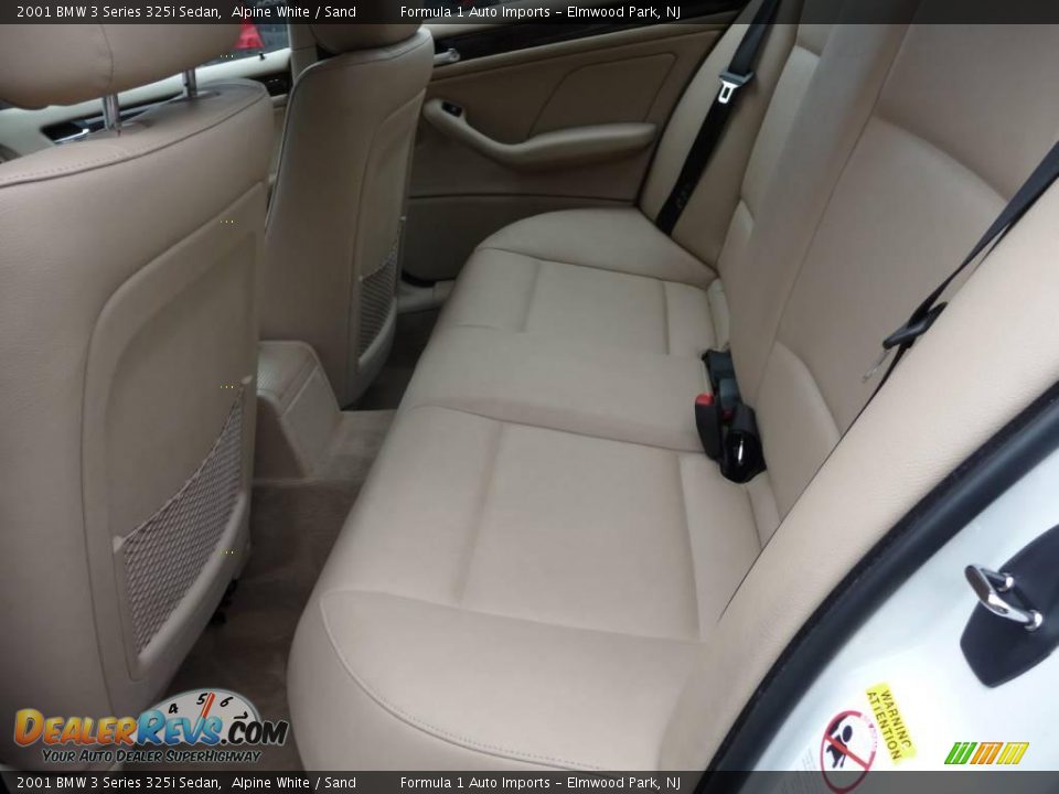 2001 BMW 3 Series 325i Sedan Alpine White / Sand Photo #8