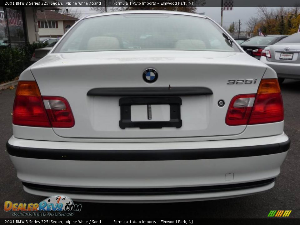2001 BMW 3 Series 325i Sedan Alpine White / Sand Photo #13