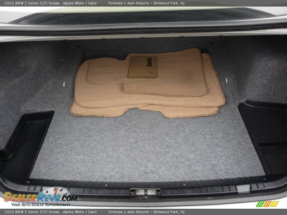 2001 BMW 3 Series 325i Sedan Alpine White / Sand Photo #14