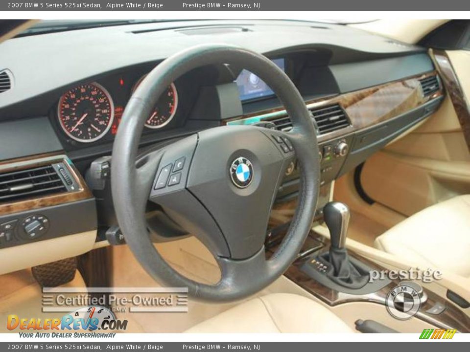 2007 BMW 5 Series 525xi Sedan Alpine White / Beige Photo #3