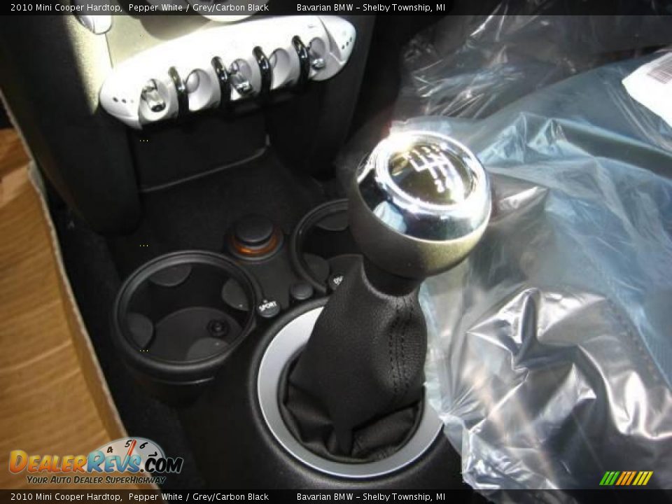 2010 Mini Cooper Hardtop Pepper White / Grey/Carbon Black Photo #15
