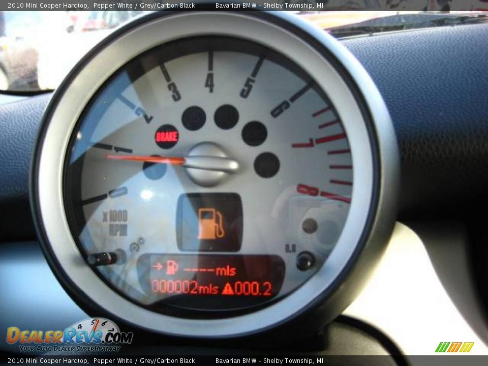 2010 Mini Cooper Hardtop Pepper White / Grey/Carbon Black Photo #17