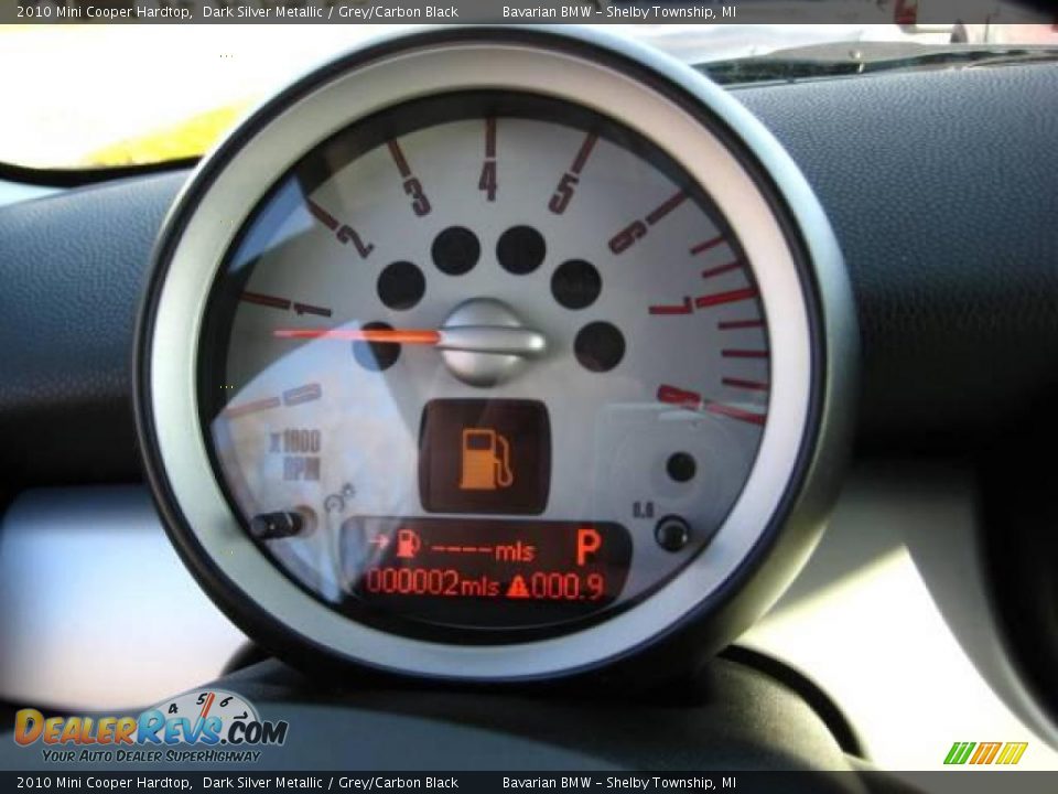 2010 Mini Cooper Hardtop Dark Silver Metallic / Grey/Carbon Black Photo #18