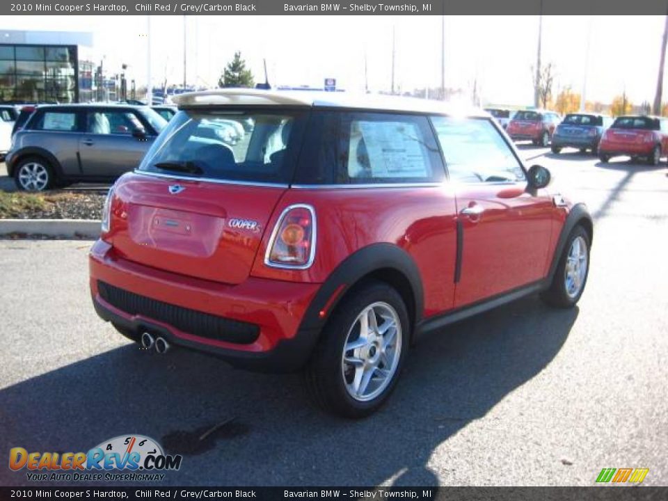 2010 Mini Cooper S Hardtop Chili Red / Grey/Carbon Black Photo #5