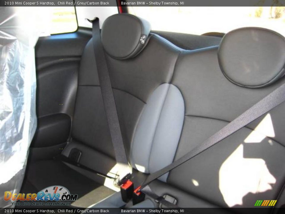 2010 Mini Cooper S Hardtop Chili Red / Grey/Carbon Black Photo #13