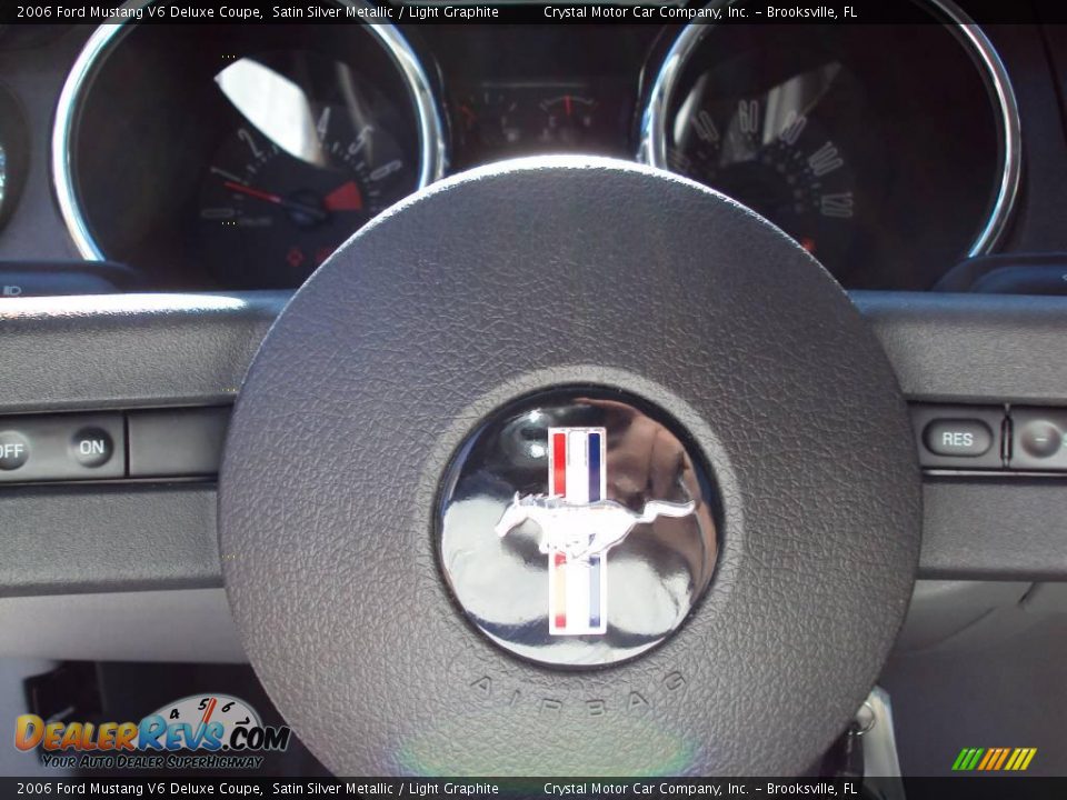 2006 Ford Mustang V6 Deluxe Coupe Satin Silver Metallic / Light Graphite Photo #20