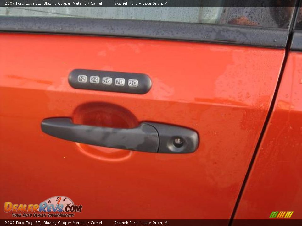 2007 Ford Edge SE Blazing Copper Metallic / Camel Photo #17
