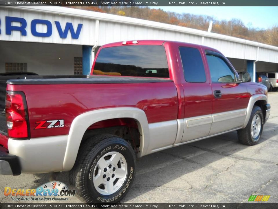 2005 Chevrolet Silverado 1500 Z71 Extended Cab 4x4 Sport Red Metallic / Medium Gray Photo #2