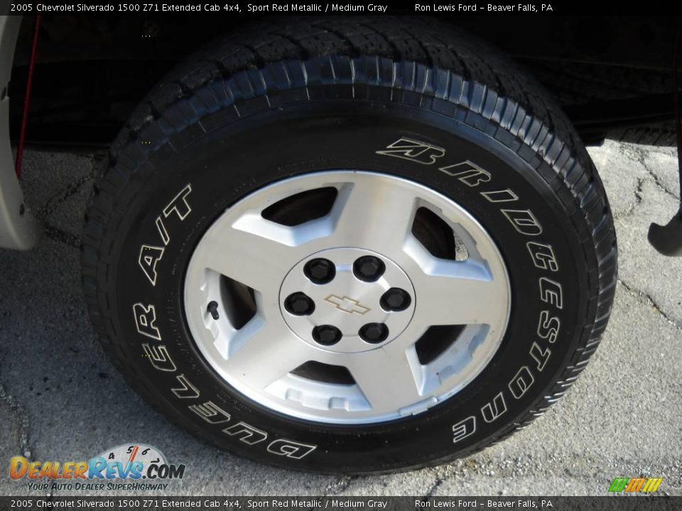 2005 Chevrolet Silverado 1500 Z71 Extended Cab 4x4 Sport Red Metallic / Medium Gray Photo #14