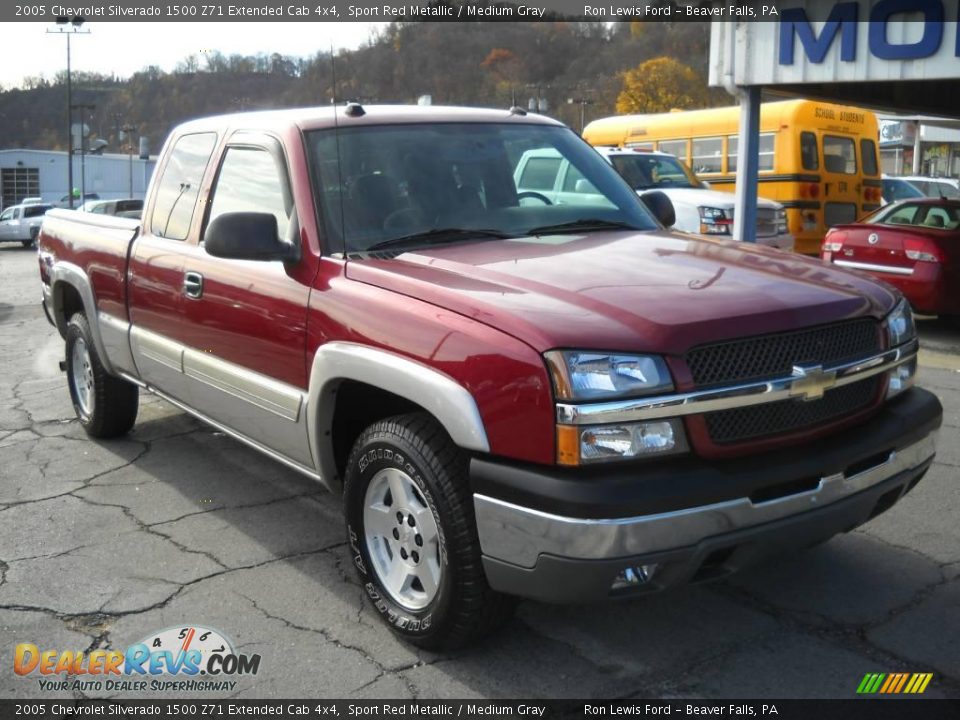 2005 Chevrolet Silverado 1500 Z71 Extended Cab 4x4 Sport Red Metallic / Medium Gray Photo #20