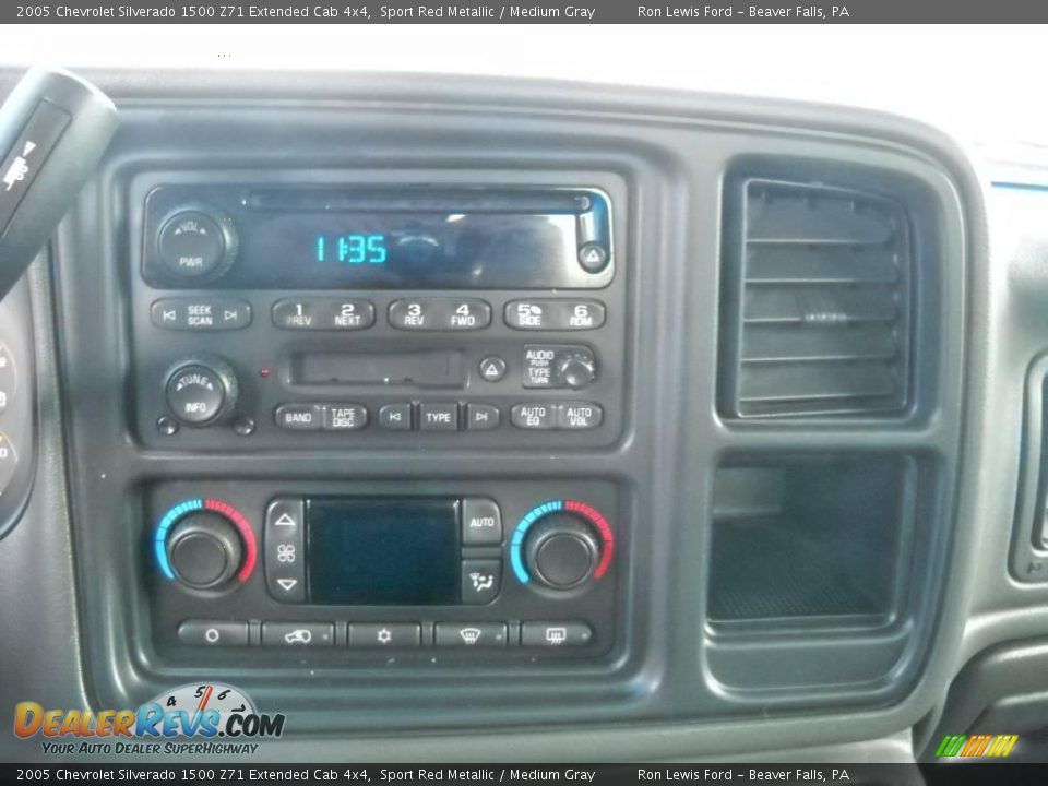 2005 Chevrolet Silverado 1500 Z71 Extended Cab 4x4 Sport Red Metallic / Medium Gray Photo #22