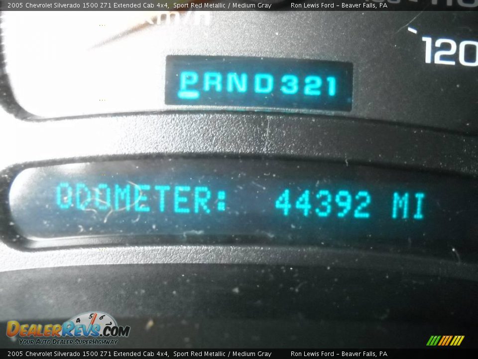 2005 Chevrolet Silverado 1500 Z71 Extended Cab 4x4 Sport Red Metallic / Medium Gray Photo #25