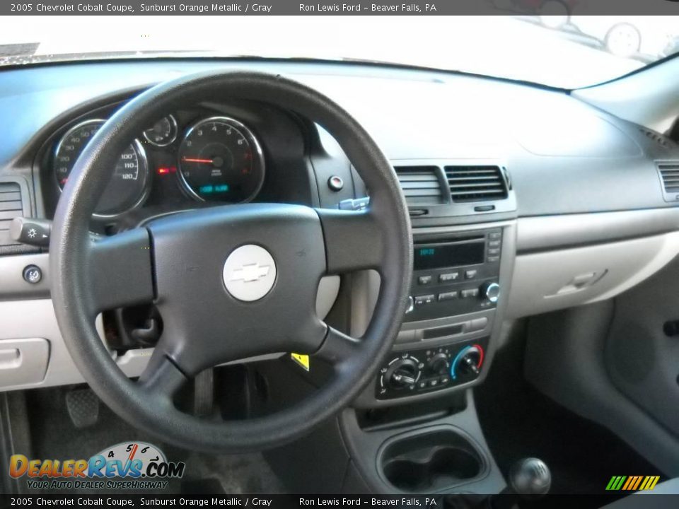 2005 Chevrolet Cobalt Coupe Sunburst Orange Metallic / Gray Photo #10
