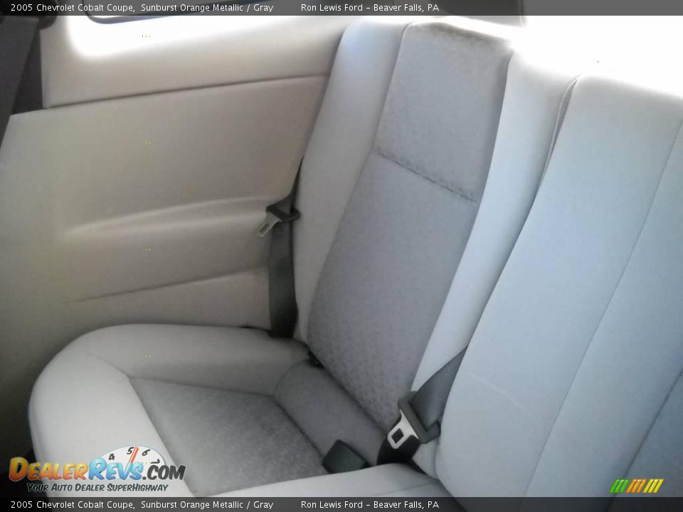 2005 Chevrolet Cobalt Coupe Sunburst Orange Metallic / Gray Photo #11