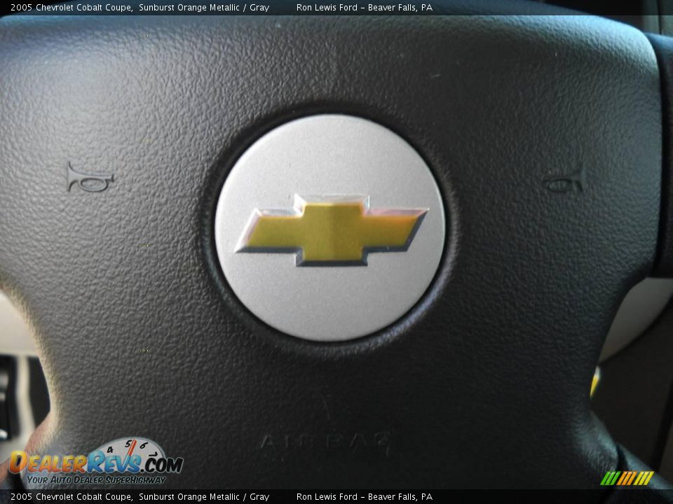2005 Chevrolet Cobalt Coupe Sunburst Orange Metallic / Gray Photo #24