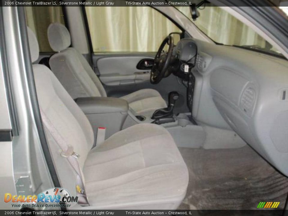 2006 Chevrolet TrailBlazer LS Silverstone Metallic / Light Gray Photo #7
