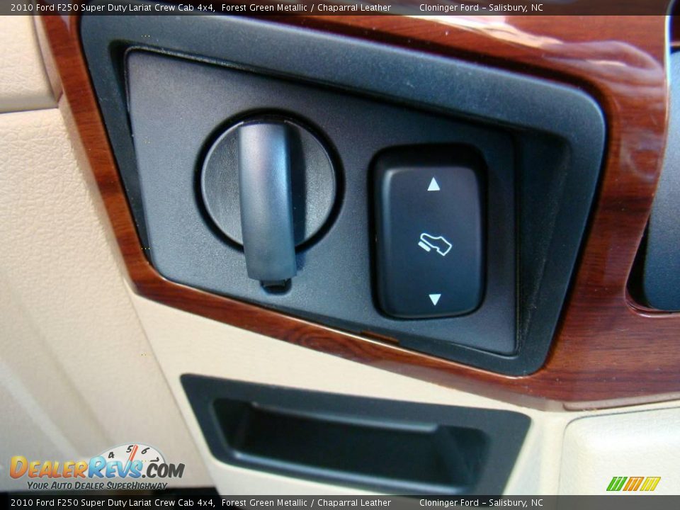 2010 Ford F250 Super Duty Lariat Crew Cab 4x4 Forest Green Metallic / Chaparral Leather Photo #28