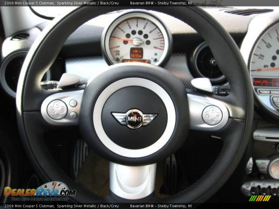 2009 Mini Cooper S Clubman Sparkling Silver Metallic / Black/Grey Photo #16