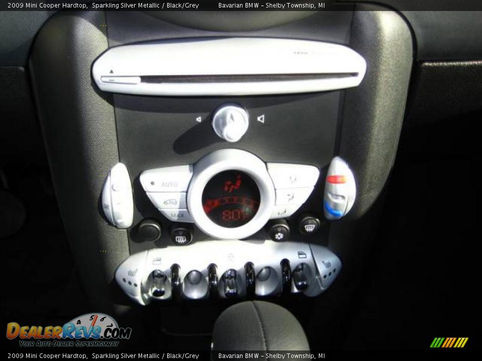2009 Mini Cooper Hardtop Sparkling Silver Metallic / Black/Grey Photo #14