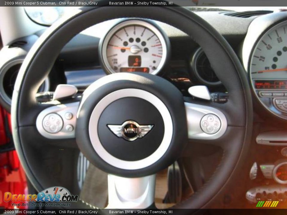 2009 Mini Cooper S Clubman Chili Red / Black/Grey Photo #17