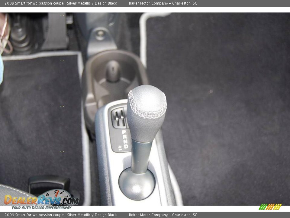 2009 Smart fortwo passion coupe Silver Metallic / Design Black Photo #19