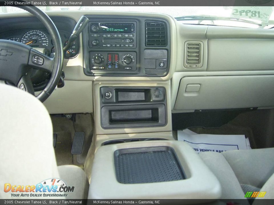 2005 Chevrolet Tahoe LS Black / Tan/Neutral Photo #21