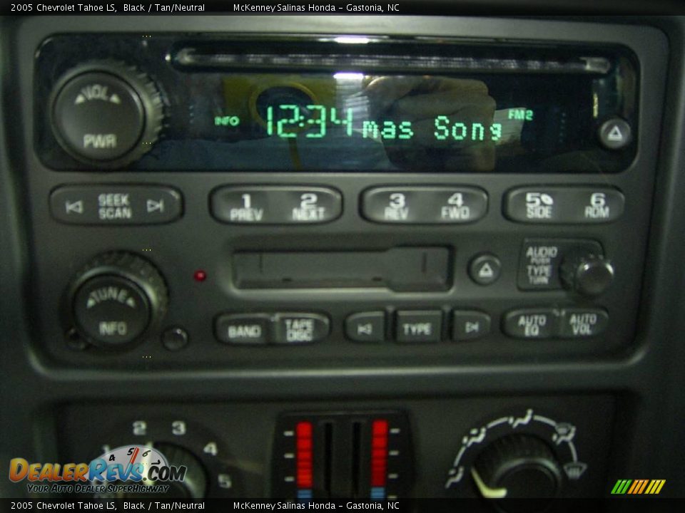 2005 Chevrolet Tahoe LS Black / Tan/Neutral Photo #24