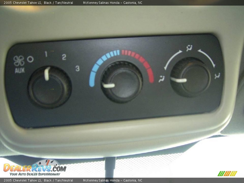 2005 Chevrolet Tahoe LS Black / Tan/Neutral Photo #25
