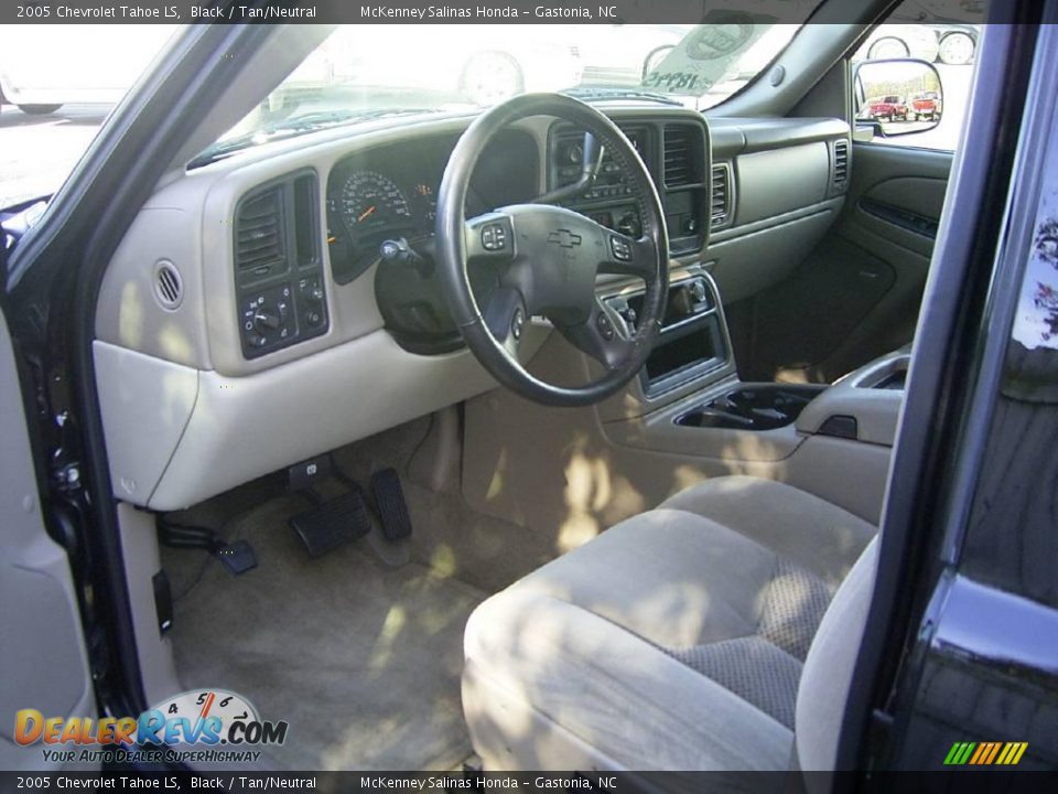 2005 Chevrolet Tahoe LS Black / Tan/Neutral Photo #27