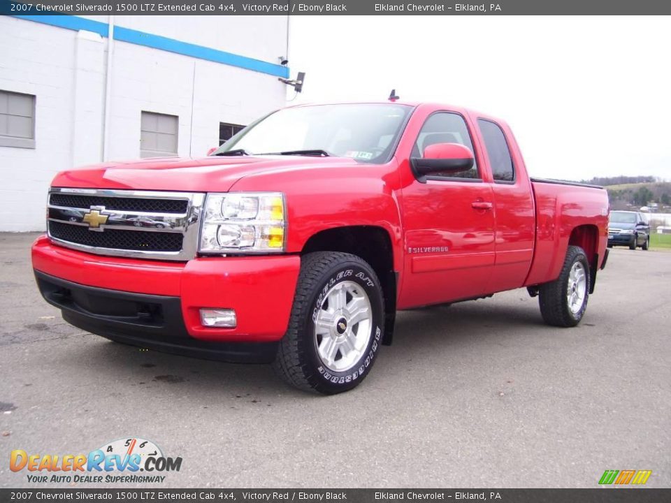 2007 Chevrolet Silverado 1500 LTZ Extended Cab 4x4 Victory Red / Ebony Black Photo #1