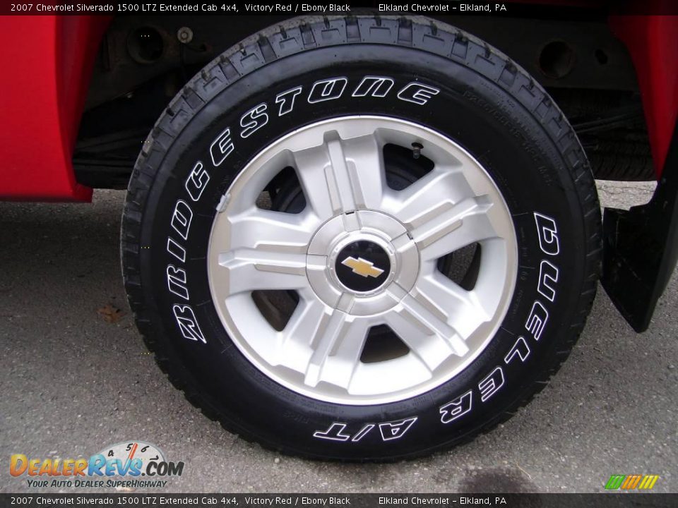 2007 Chevrolet Silverado 1500 LTZ Extended Cab 4x4 Victory Red / Ebony Black Photo #9