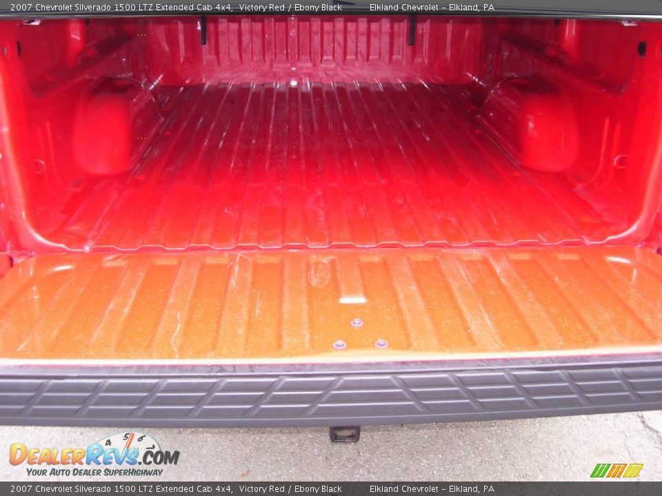 2007 Chevrolet Silverado 1500 LTZ Extended Cab 4x4 Victory Red / Ebony Black Photo #13