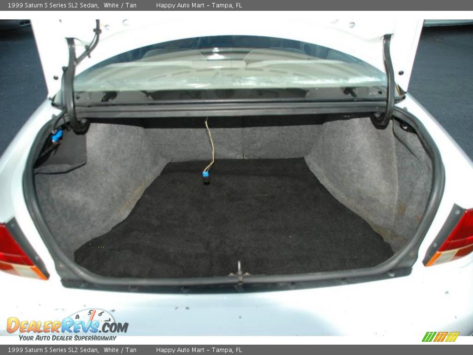 1999 Saturn S Series SL2 Sedan White / Tan Photo #19