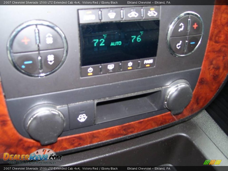 2007 Chevrolet Silverado 1500 LTZ Extended Cab 4x4 Victory Red / Ebony Black Photo #35