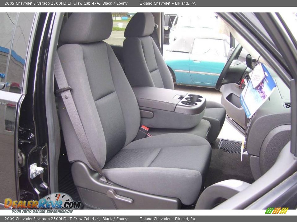 2009 Chevrolet Silverado 2500HD LT Crew Cab 4x4 Black / Ebony Photo #22