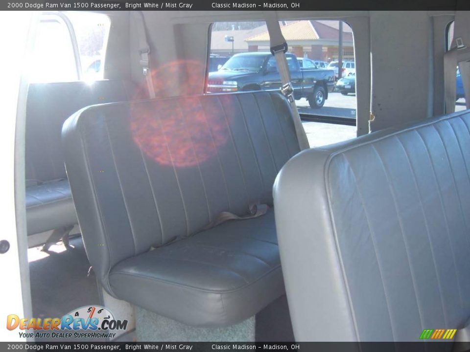 2000 Dodge Ram Van 1500 Passenger Bright White / Mist Gray Photo #5